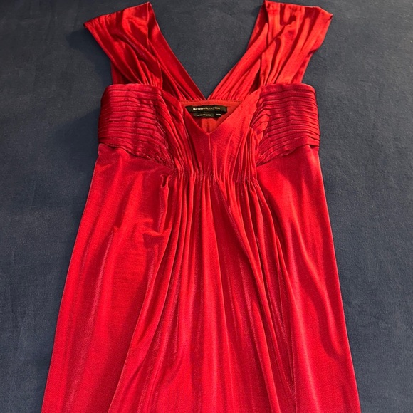 BCBGMaxAzria Dresses & Skirts - BCBGMaxAzria Vibrant Red Dress